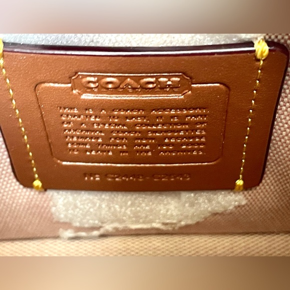 ❌SOLD❌ New Coach Swinger 20 Leather Shoulder Bag DragonFruit Hotpink - Picture 7 of 7